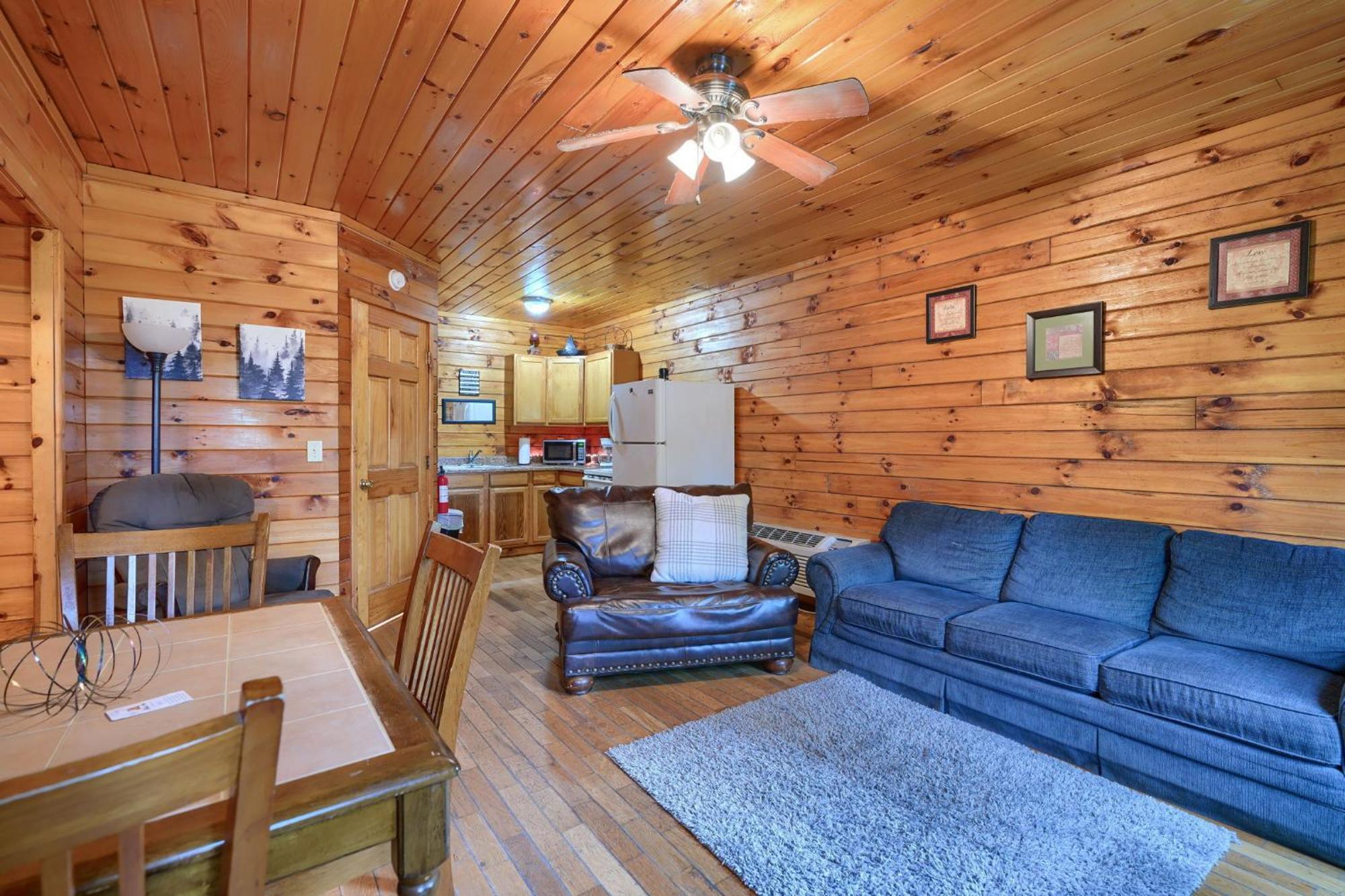 Blue Rose Cabins - Pine Ridge Cabin Logan Kültér fotó