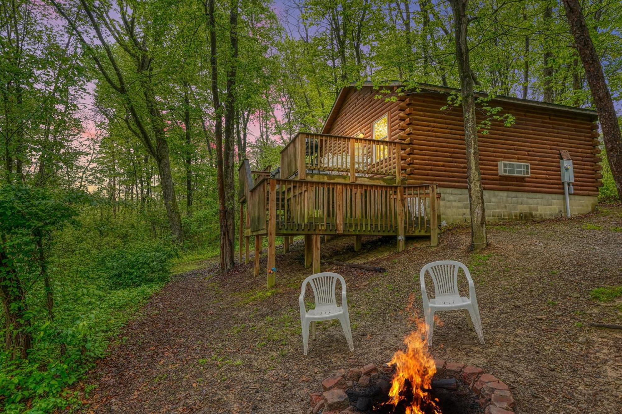 Blue Rose Cabins - Pine Ridge Cabin Logan Kültér fotó